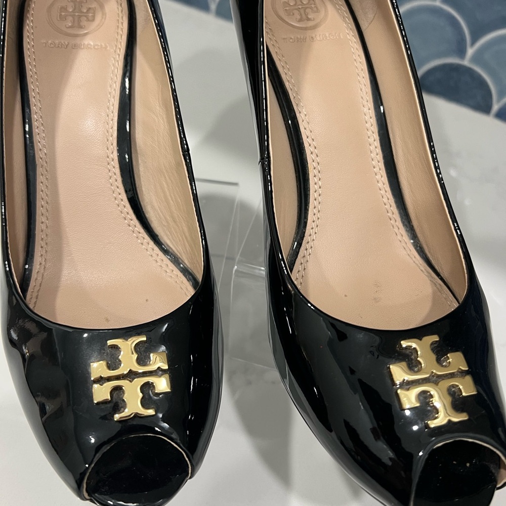 Tory Burch Black Patent Leather Peep-Toe Pumps